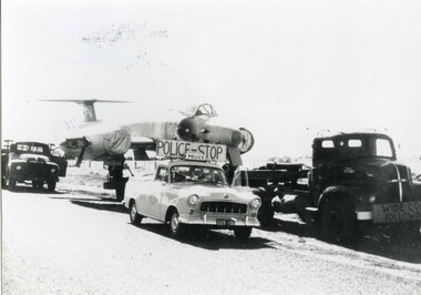 Photograph (police car)