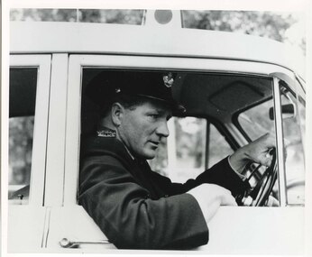 Photograph (police car)
