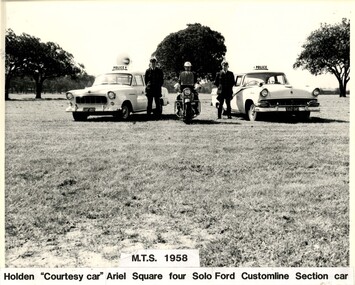 Photograph (police car)