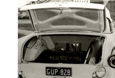 Photograph (police car)