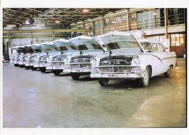 Photograph (police car)