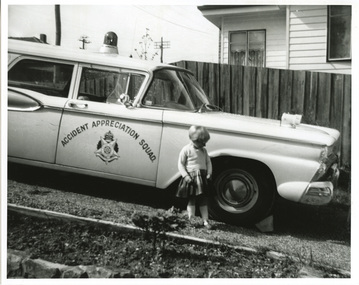 Photograph (police car)