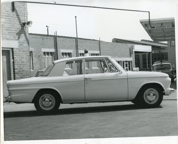 Photograph (police car)