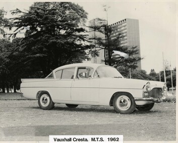 Photograph (police car)