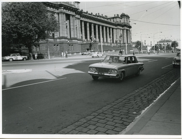 Photograph (police car)