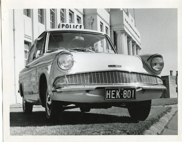 Photograph (police car)