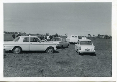 Photograph (police car)