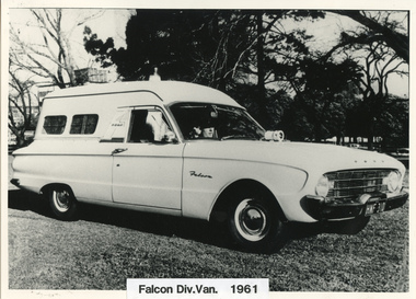 Photograph (police car)