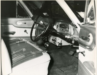 Photograph (police car)