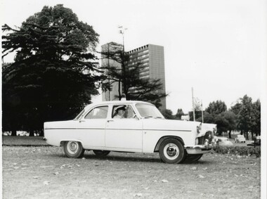 Photograph (police car)