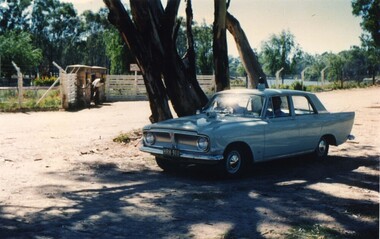 Photograph (police car)