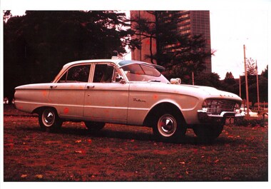 Photograph (police car)
