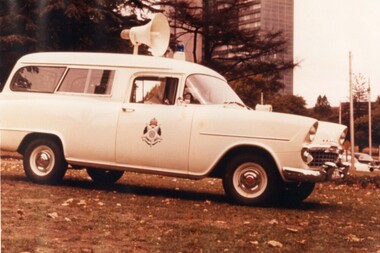 Photograph (police car)