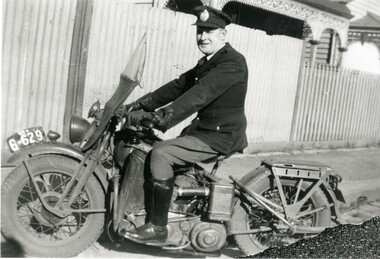 Photograph (police motorcycle)