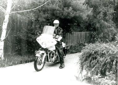 Photograph (police motorcycle)
