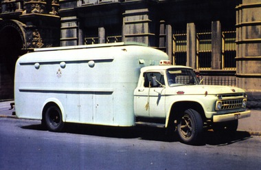 Photograph (police car)