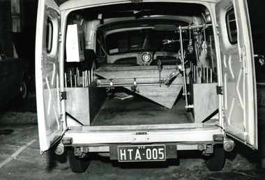 Photograph (police car)