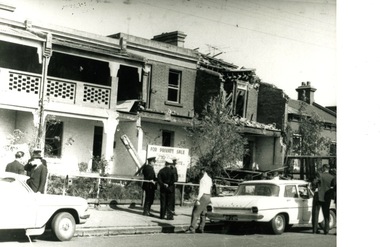 Photograph (police car)