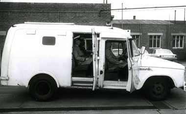 Photograph (police car)