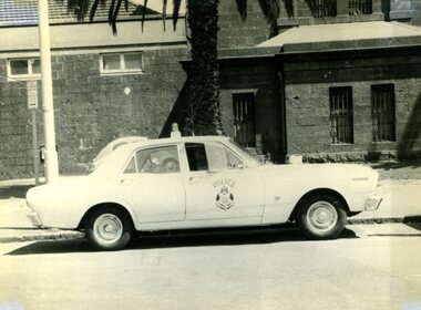 Photograph (police car)