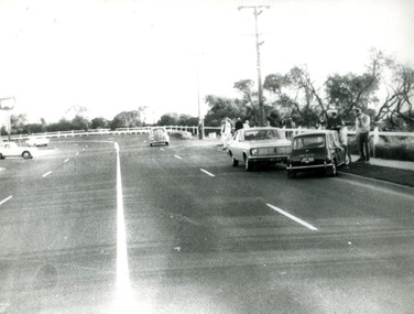 Photograph (police car)