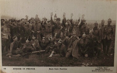 Work on paper - WW1 Postcard - France, ANZACS IN FRANCE, WW1 by Daily Mail