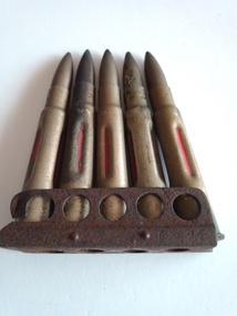 Weapon - Inert Training Rounds in Clip WW2, Lee Enfield 303 Training Rounds