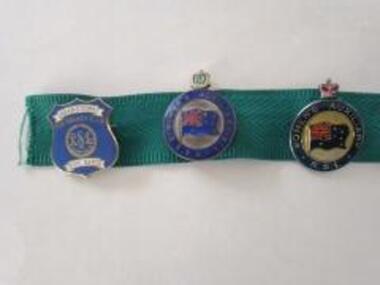 Badge - Women's Auxiliary and Pipe Band Badges, 3 Badges and a Brooch (366.2)