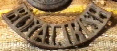 Uniform - Shoulder Badge, Royal Irish