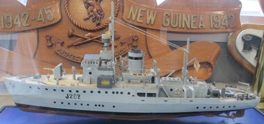Model - HMAS Warrnambool J202 model (2)