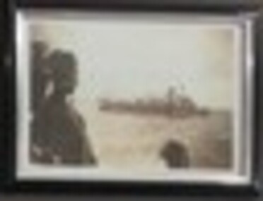 Artwork, other - HMAS Warrnambool J202 photograph