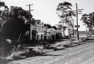 Photograph, Main Road, Lower Plenty at intersection of Old Eltham Road