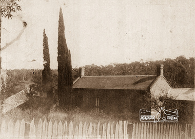 Photograph, Shillinglaw Cottage, Eltham