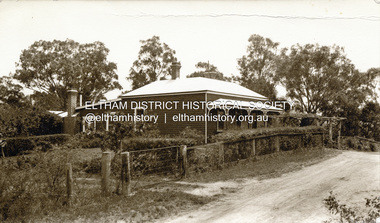 Photograph, Peter Bassett-Smith, 22 York Street, Eltham, c.1933, 1933c