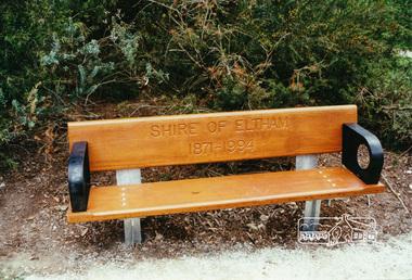 Photograph, Shire of Eltham 1871-1994 Commemorative Seat, Alistair Knox Park, 1994