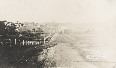 Photograph, Brougham Street, Eltham, early 1900s, 1900s