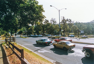Photograph, Main Road, Eltham near Colemans Corner