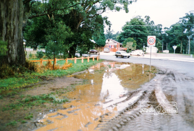 Photograph, Kinglake near shops