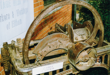 Photograph, Chaff Cutter, Heritage Week at 728 Main Road, Eltham, 1990