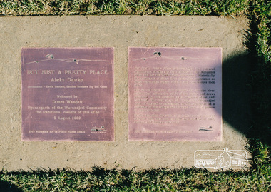 Photograph, Not Just a Pretty Place, Aleks Danko (2000), Lennister Farm, Eltham South, 2000c