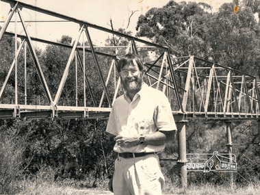 Photograph, Christine Fleming, Russell Yeoman near the Maroondah Aqueduct, Greensborough