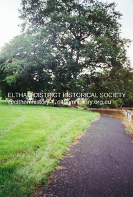 Photograph, Diamond Creek in flood, Eltham, 13 Nov 2004, 13/11/04