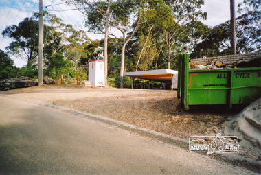 Photograph, Mudbrick house, 103 Bridge Street, Eltham, Dec 2005, 2005