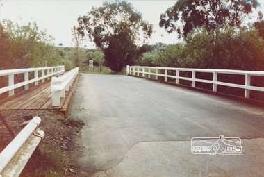 Photograph, Nankervis Bridge at Arthurs Creek