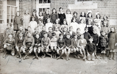 Photograph, Grade 3B, Yarra Park State School No.1406, c.1928, 1928c