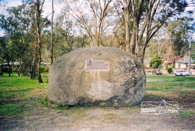 Photograph, Walter Withers Memorial Plaque, cnr Bible and Arthur Streets, Eltham, 13 Oct 1990, 1990