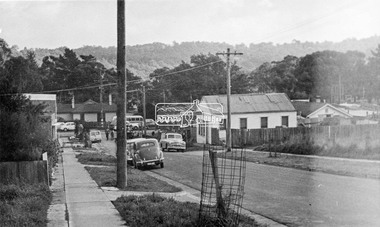 Photograph, Looking down Pryor Street to Main Road, Eltham, c.1960