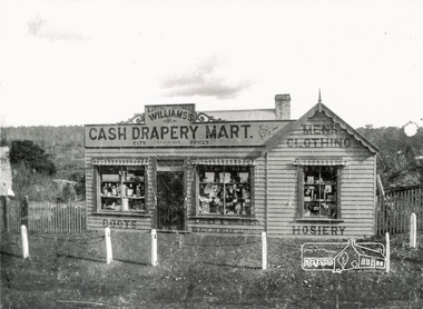 Photograph, Williams's Cash Drapery Mart, Main Road, Eltham, 1906-1907
