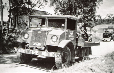 Photograph, Neil Ploog, Ford Blitz water tanker, Research Fire Brigade, Ingrams Road, Research, 1954, 1954
