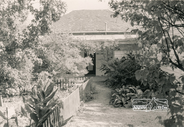 Photograph, Herb garden, Eltham Living and Learning Centre, c.1989, 1989c